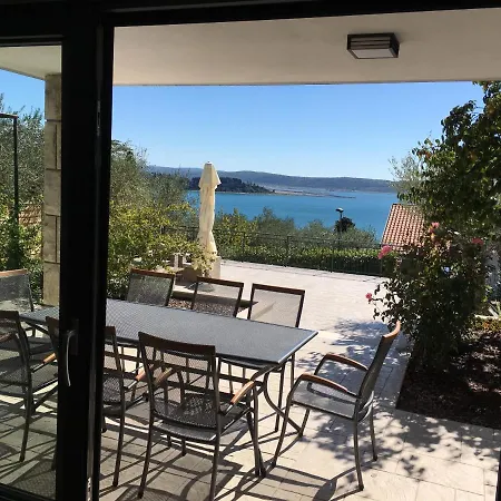 Villa Vilfanova- Apartments Portoroz Exterior photo